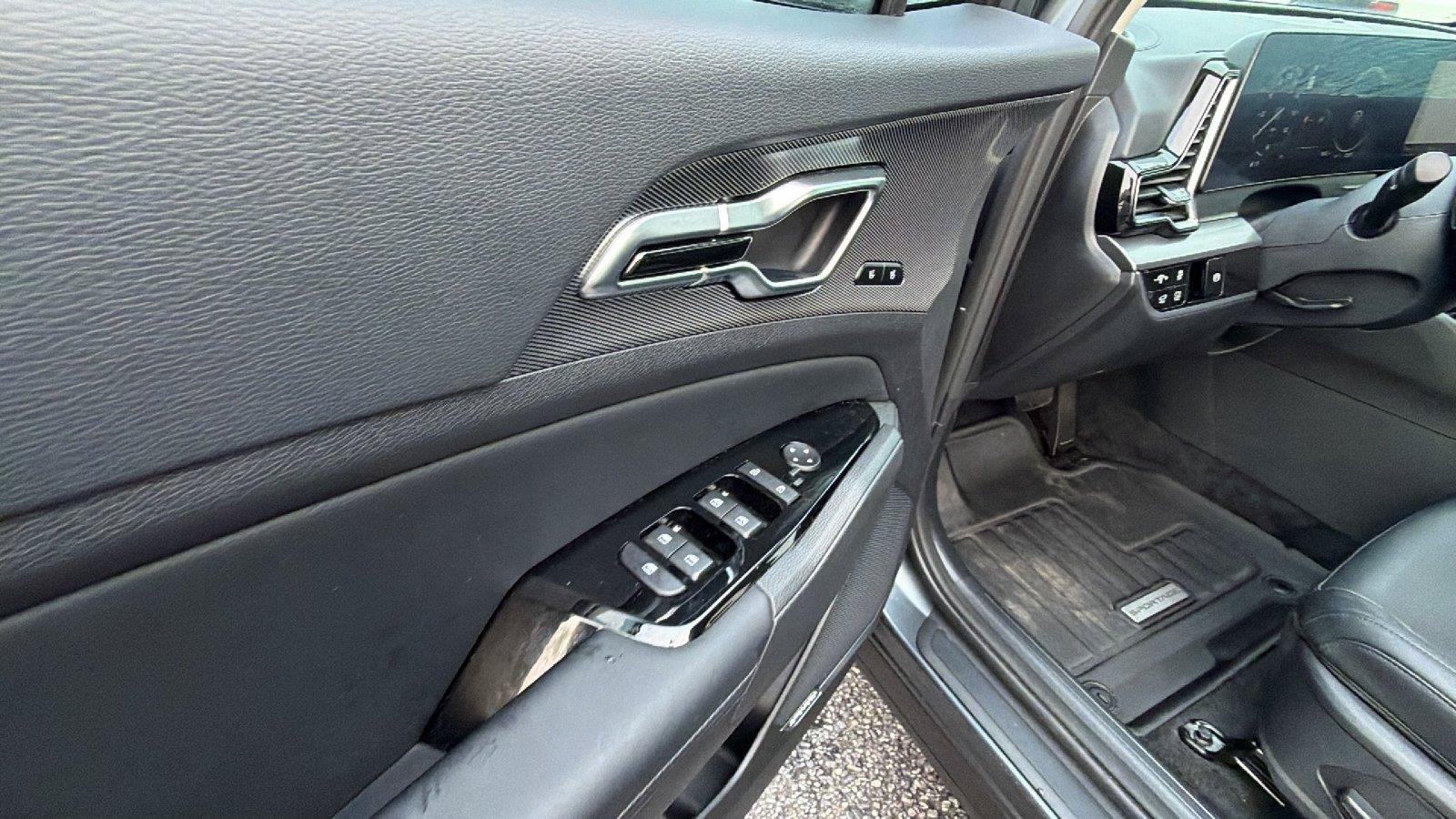 Used 2025 Kia Sportage SX Prestige AWD/4WD image 16