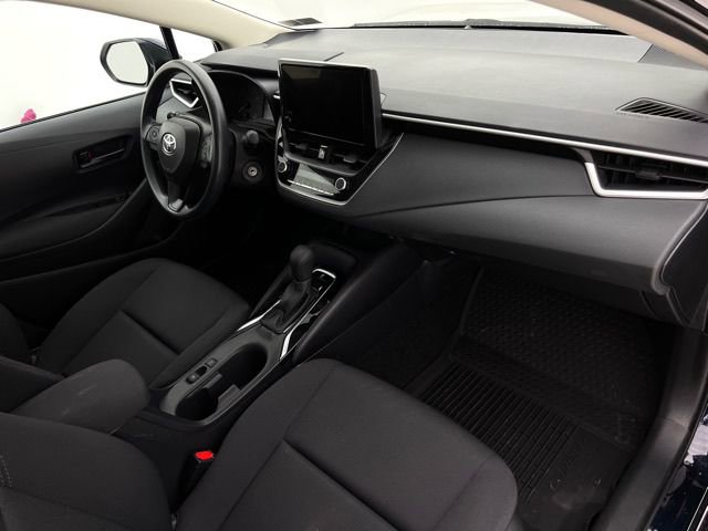Used 2025 Toyota Corolla LE FWD image 13