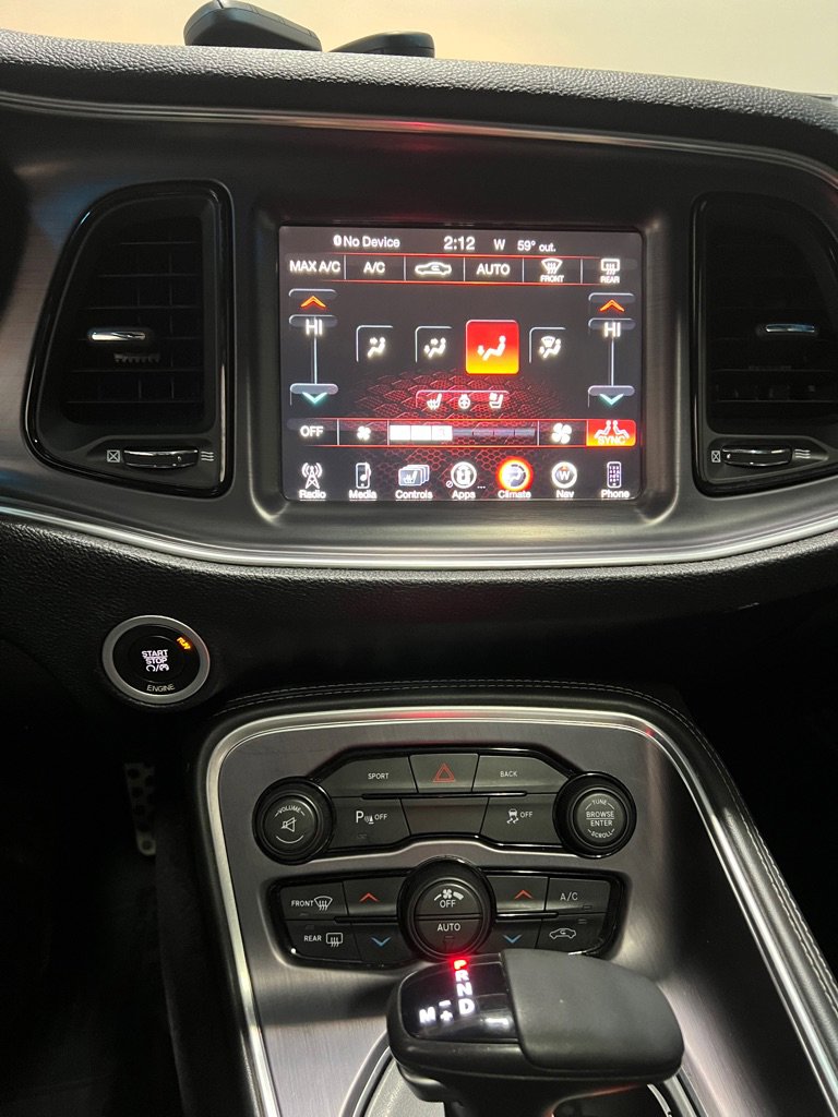 Used 2016 Dodge Challenger SXT Plus image 7