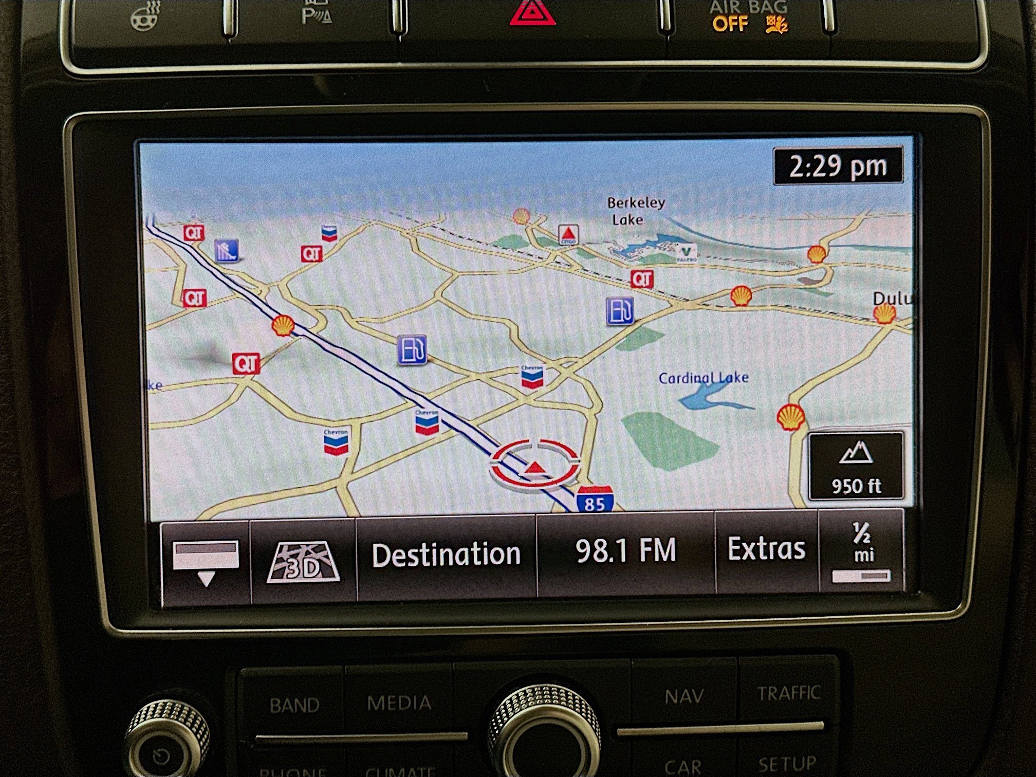 Used 2016 Volkswagen Touareg Sport image 21