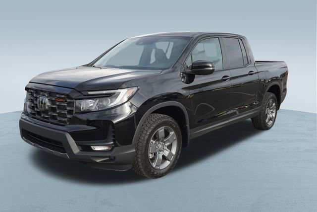 Used 2024 Honda Ridgeline TrailSport image 3