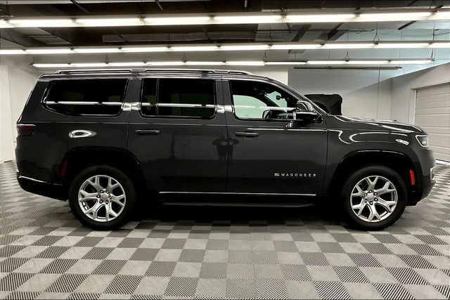 Used 2022 Jeep Wagoneer Series II AWD/4WD image 14