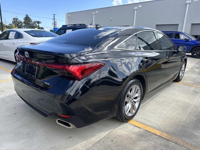 Used 2020 Toyota Avalon XLE FWD image 7