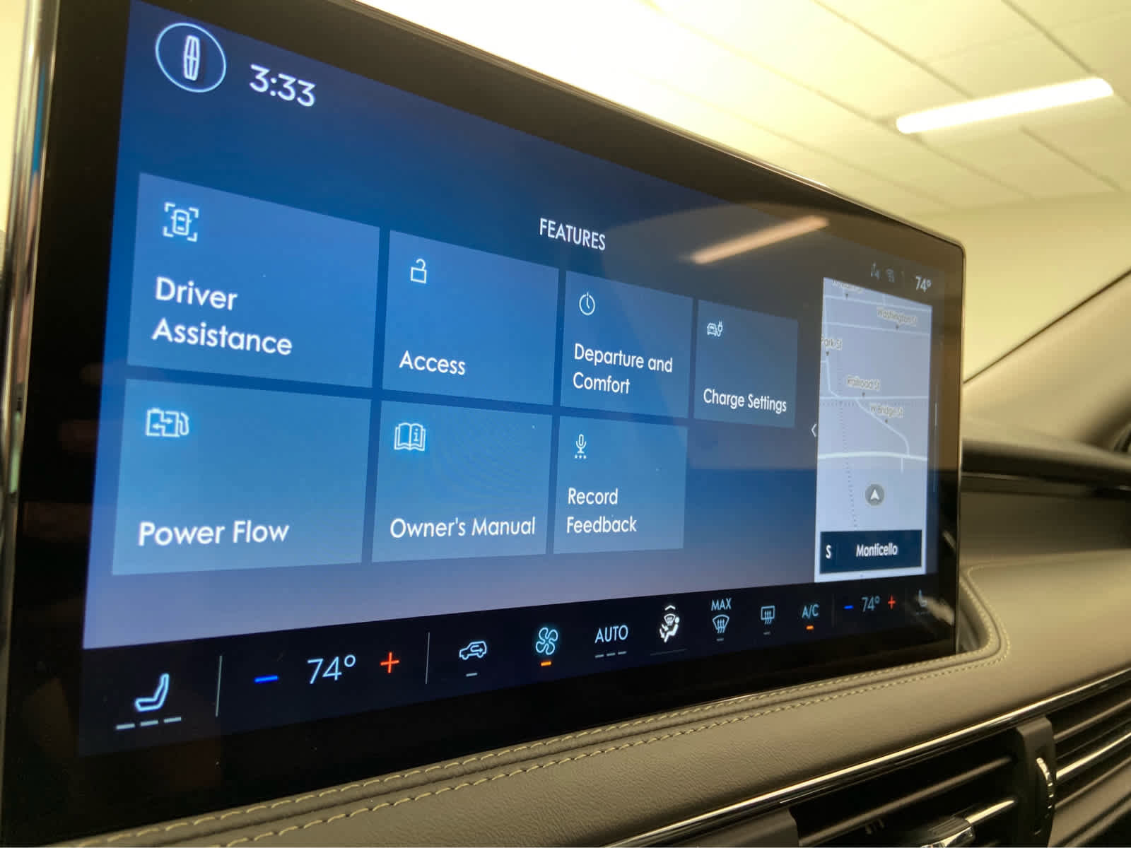 Used 2025 Lincoln Corsair Grand Touring AWD/4WD image 32