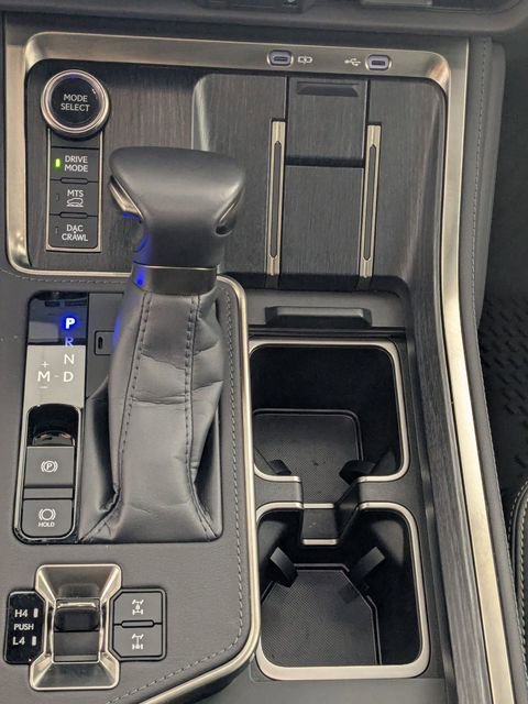 Used 2024 Lexus GX 550 image 22