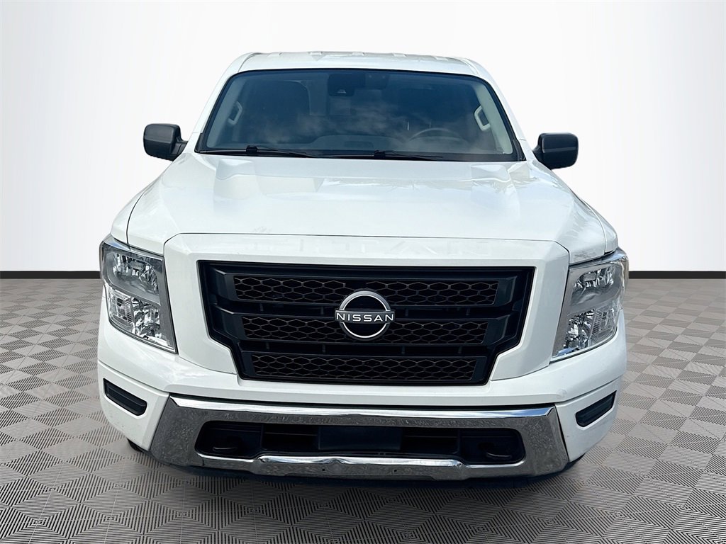 Used 2024 Nissan Titan SV w/ Accessory Utility Package image 2