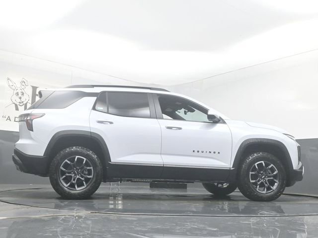 New 2026 Chevrolet Equinox ACTIV w/ Convenience Package III FWD image 31