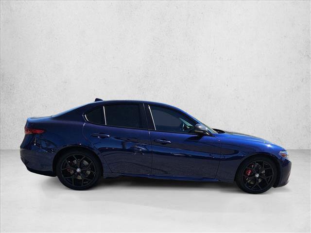 Used 2020 Alfa Romeo Giulia w/ Quick Order Package 22K Sport RWD image 4