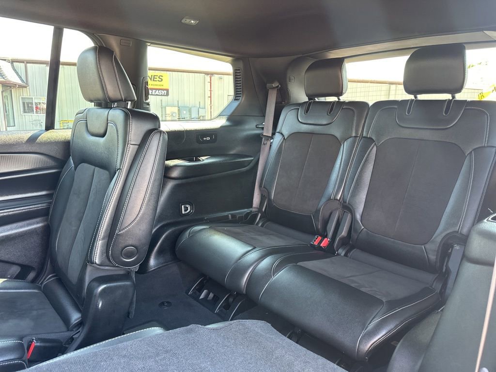 Used 2023 Jeep Grand Cherokee L Laredo image 23