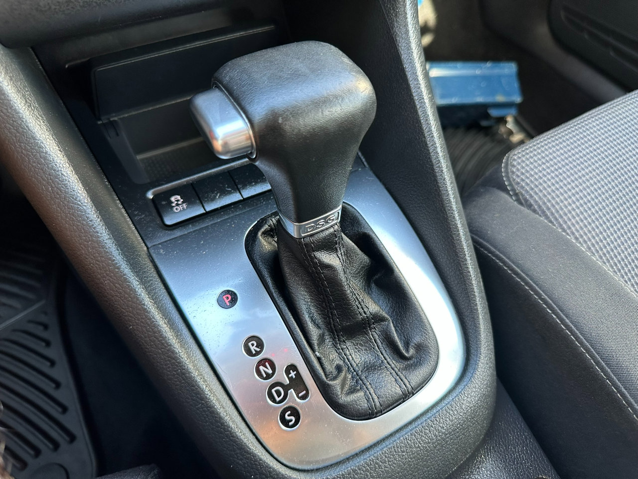 Used 2011 Volkswagen Golf TDI image 33