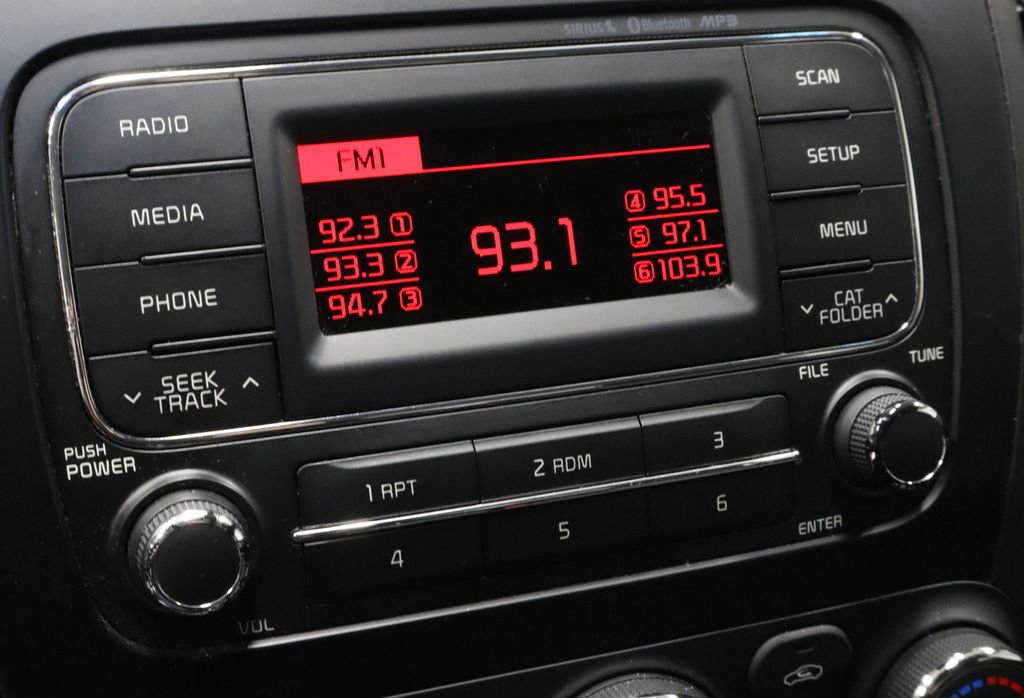 Used 2014 Kia Forte LX w/ Popular Package image 2