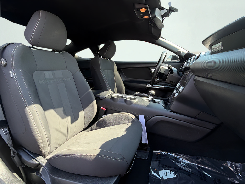 Used 2019 Ford Mustang Coupe RWD image 25