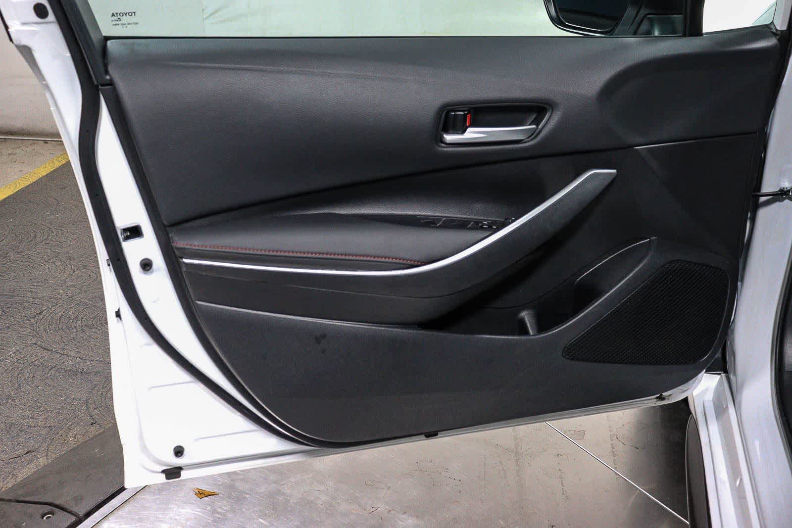 Certified 2024 Toyota Corolla SE FWD image 23