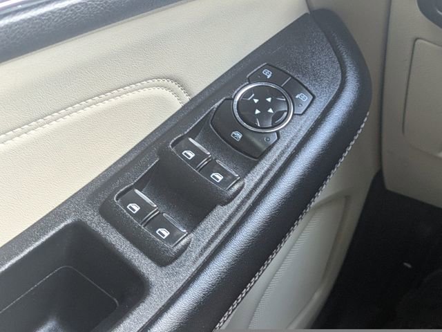 Used 2023 Ford Edge Titanium AWD/4WD image 15