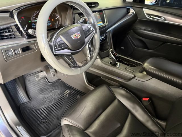 Used 2018 Cadillac XT5 Luxury w/ Driver Awareness Package image 12