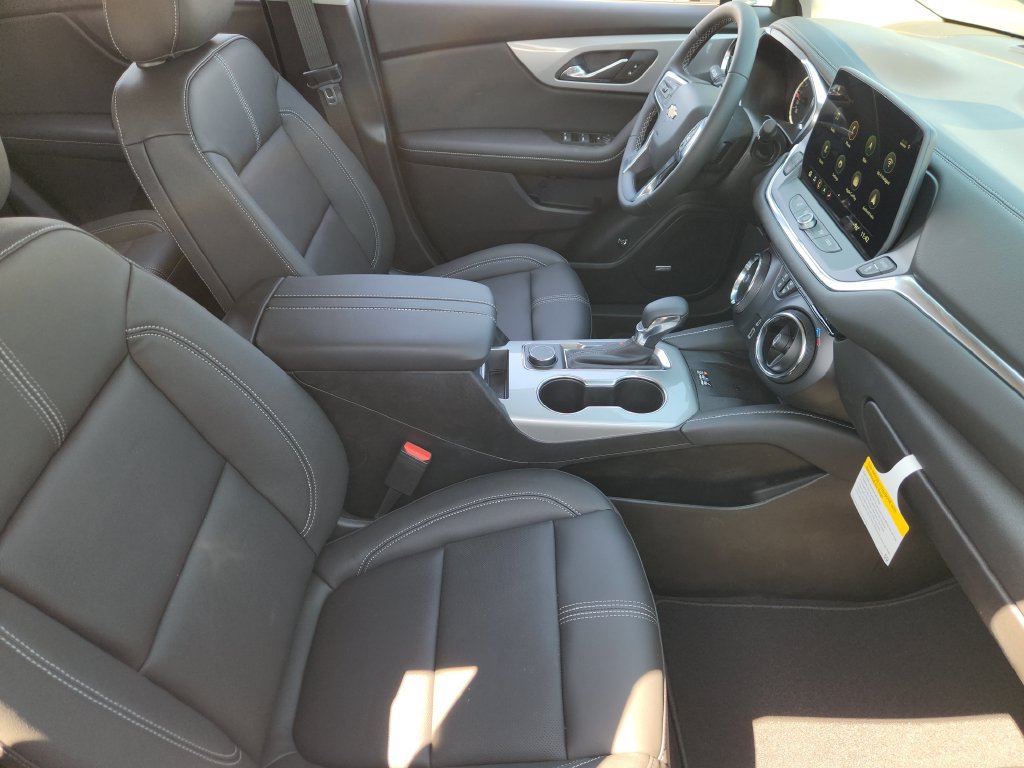 New 2026 Chevrolet Blazer LT w/ Sound & Technology Package FWD image 10