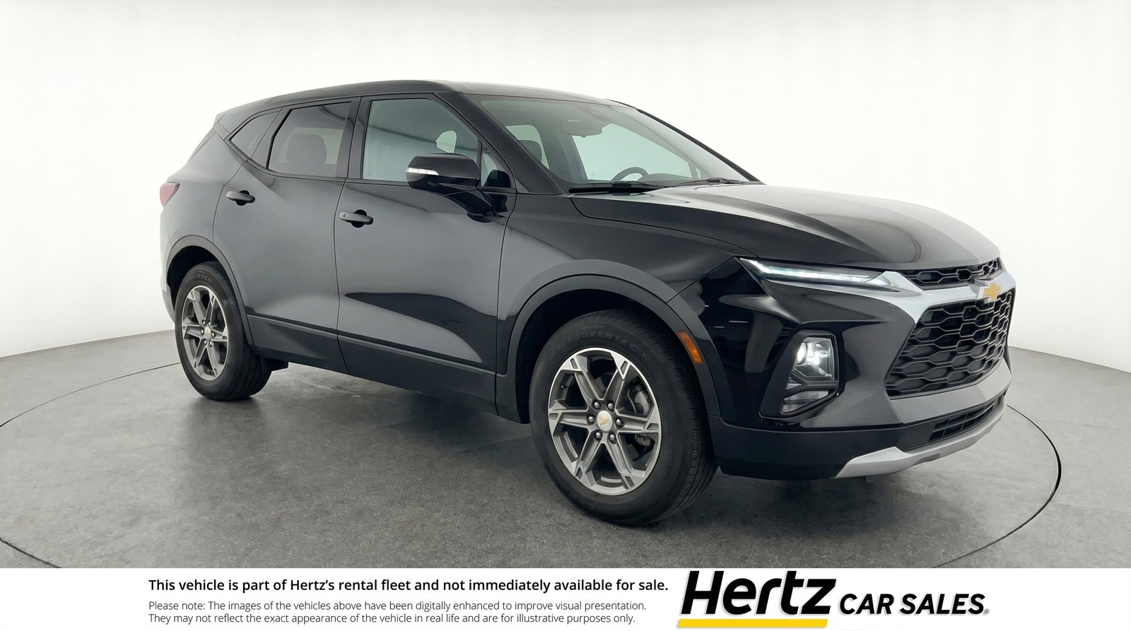 Used 2025 Chevrolet Blazer LT FWD image 1