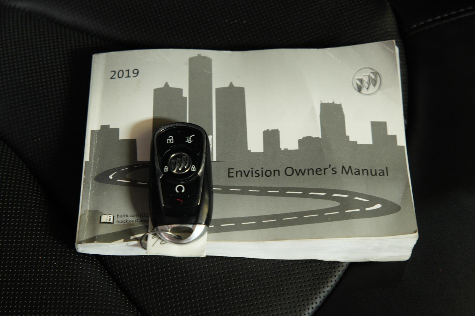Used 2019 Buick Envision Essence image 44