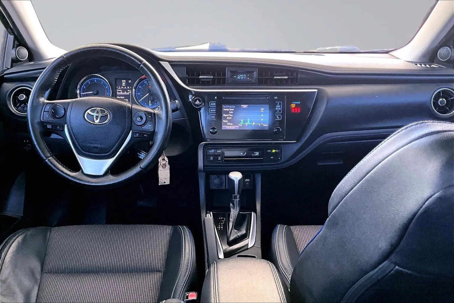 Used 2019 Toyota Corolla SE image 7