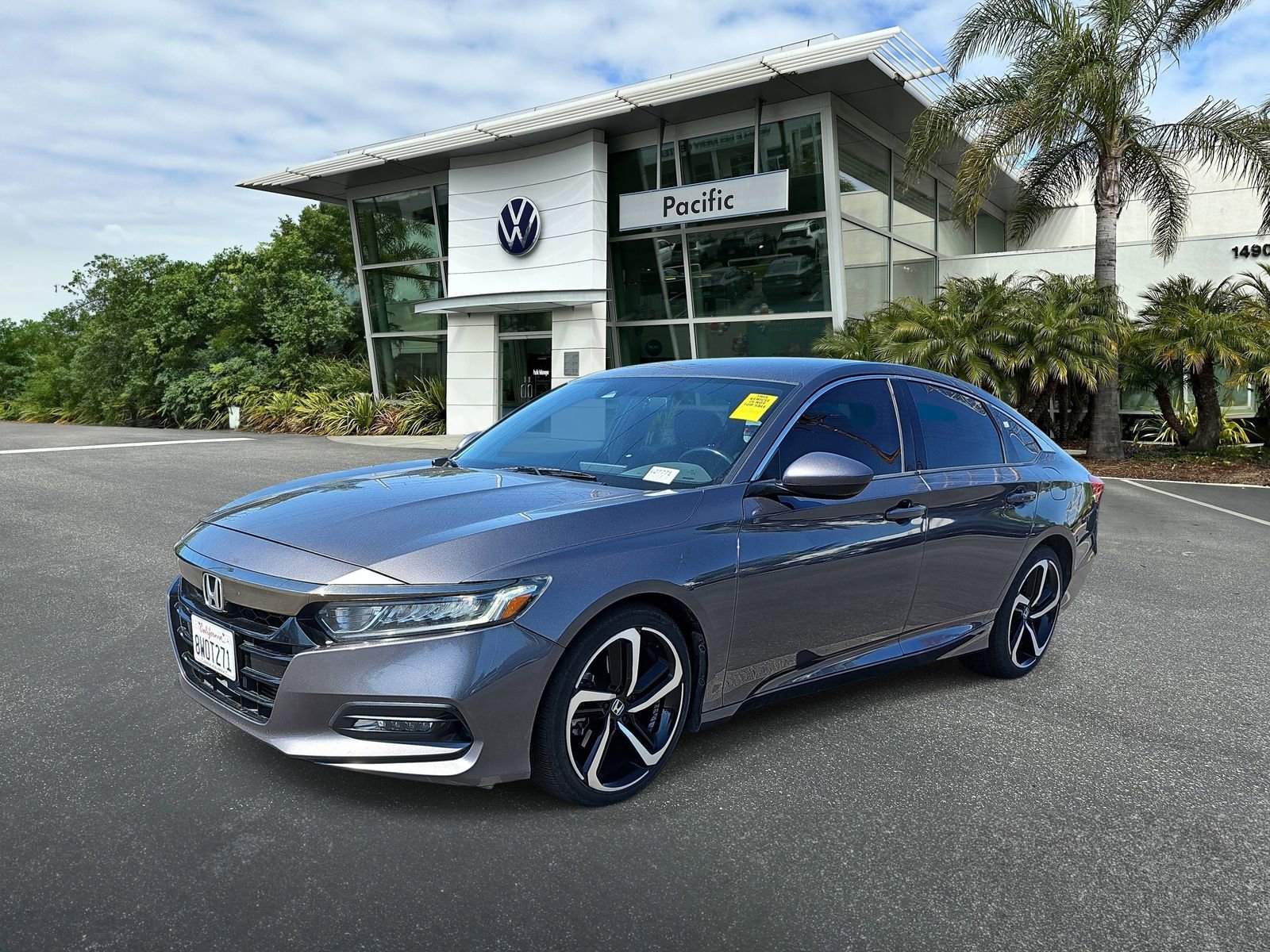 Used 2018 Honda Accord Sport image 1