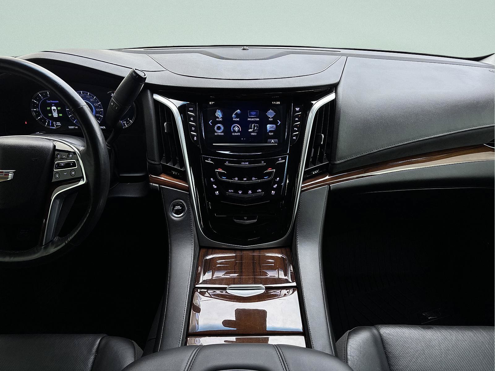Used 2020 Cadillac Escalade Luxury AWD/4WD image 37