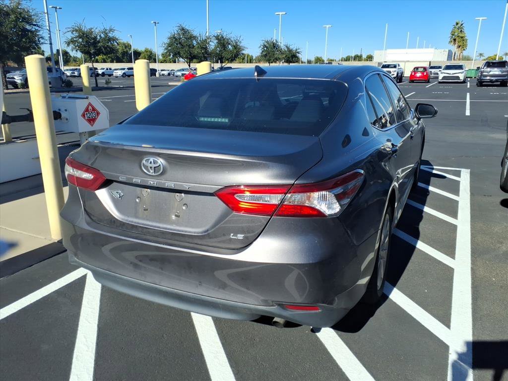Used 2020 Toyota Camry LE image 3