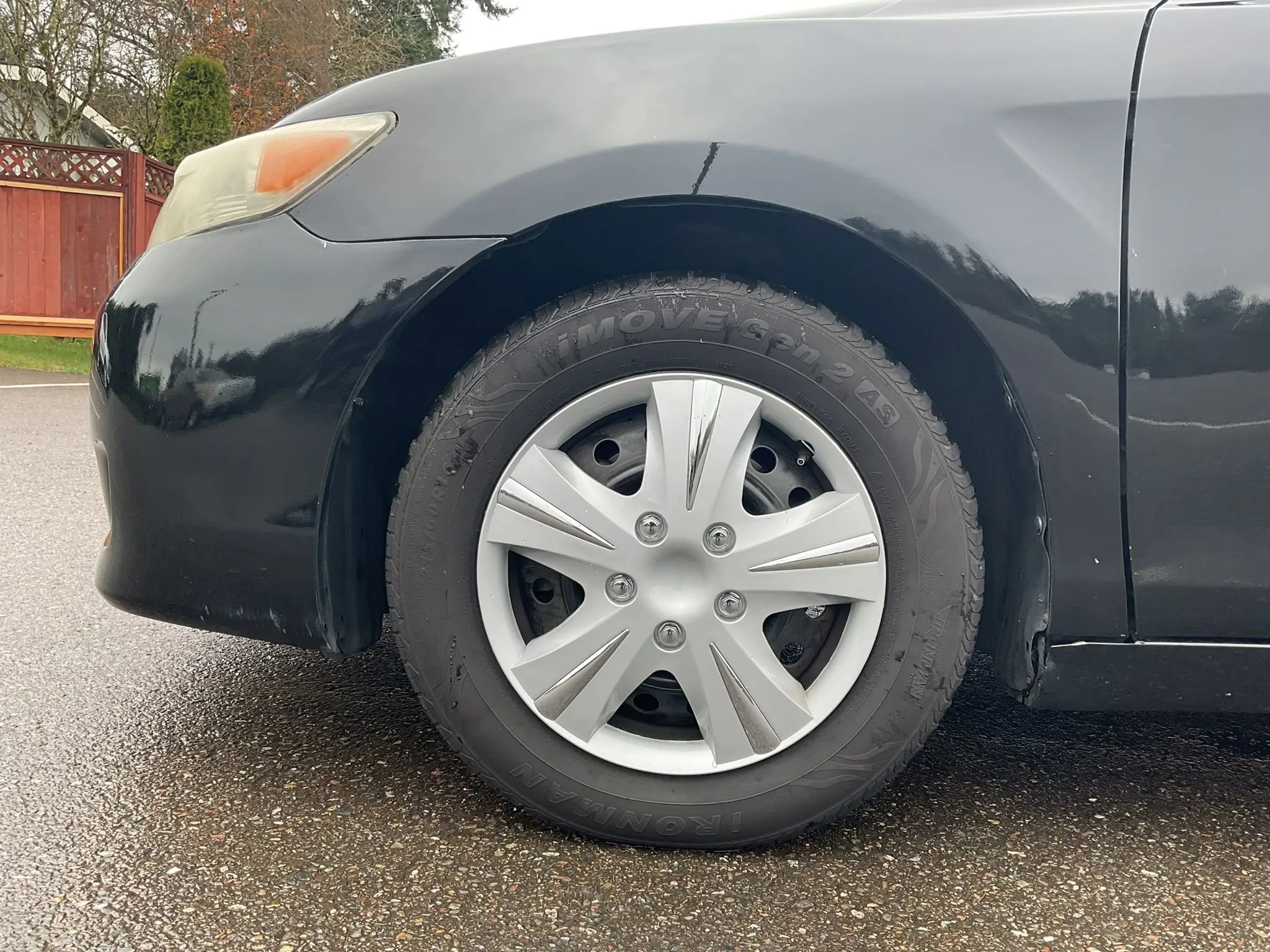 Used 2011 Toyota Camry LE image 23