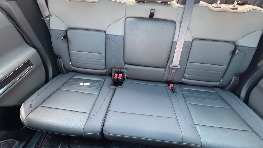 Used 2024 GMC Hummer EV 3X AWD/4WD image 30