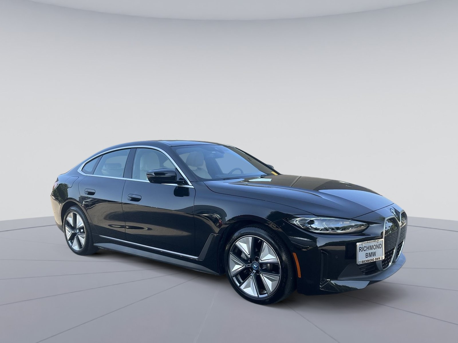 Used 2023 BMW i4 eDrive40 w/ Premium Package RWD image 11