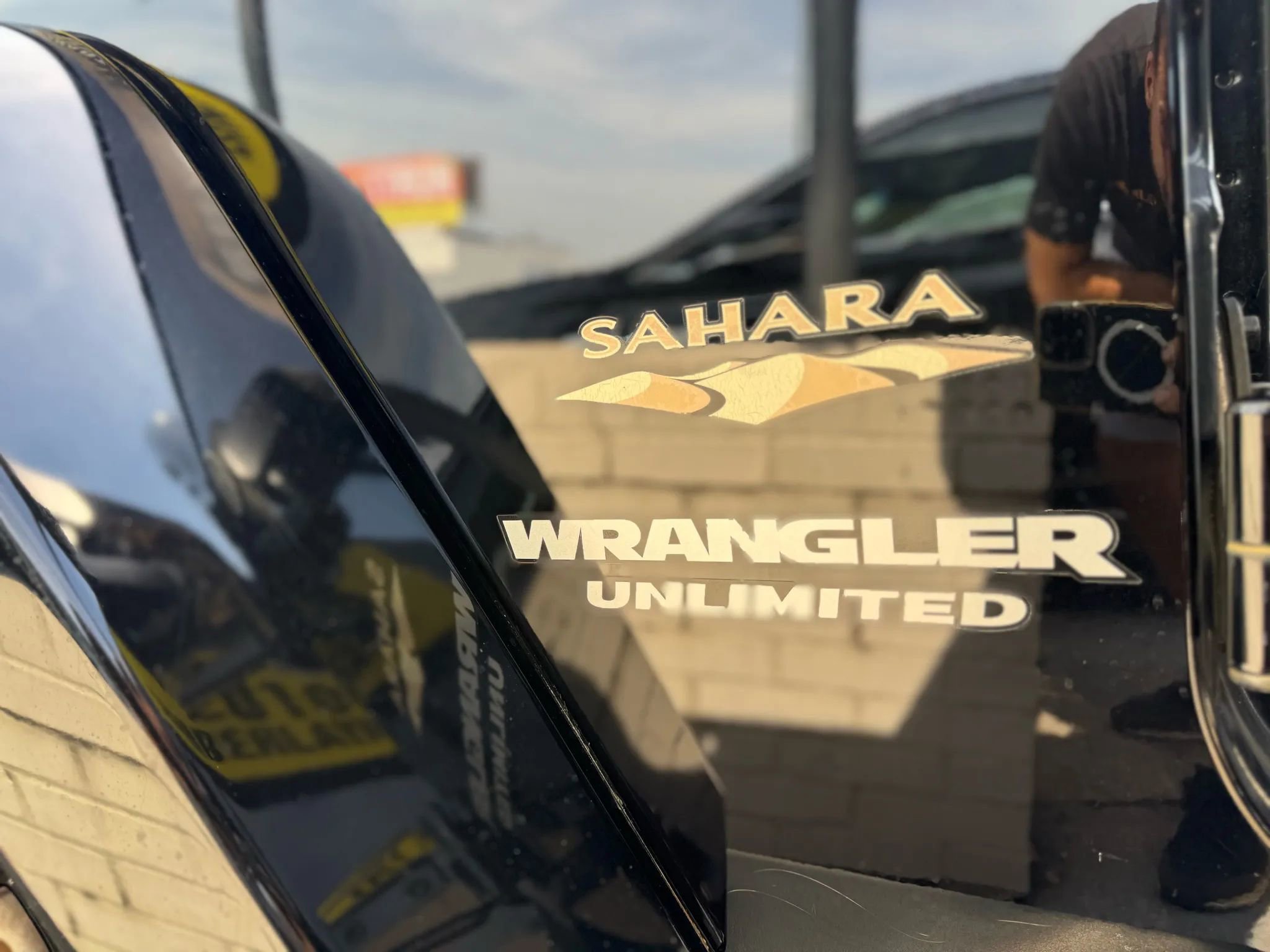 Used 2013 Jeep Wrangler Unlimited Sahara w/ Connectivity Group image 34