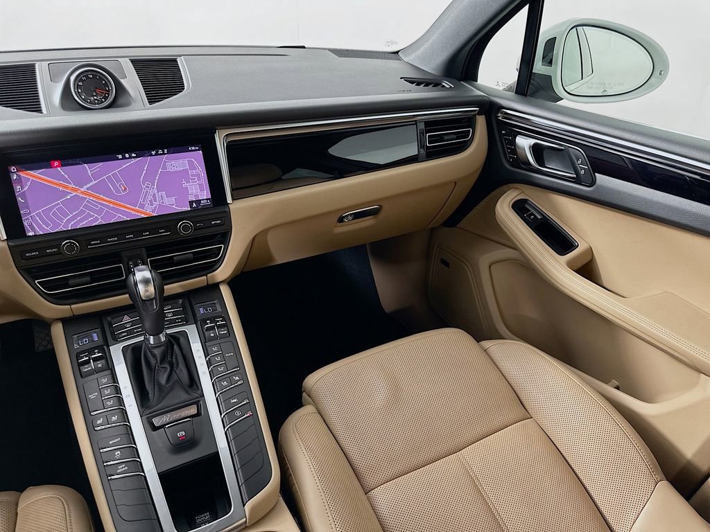 Used 2020 Porsche Macan S image 24