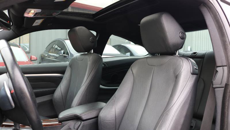 Used 2016 BMW 428i Coupe image 11