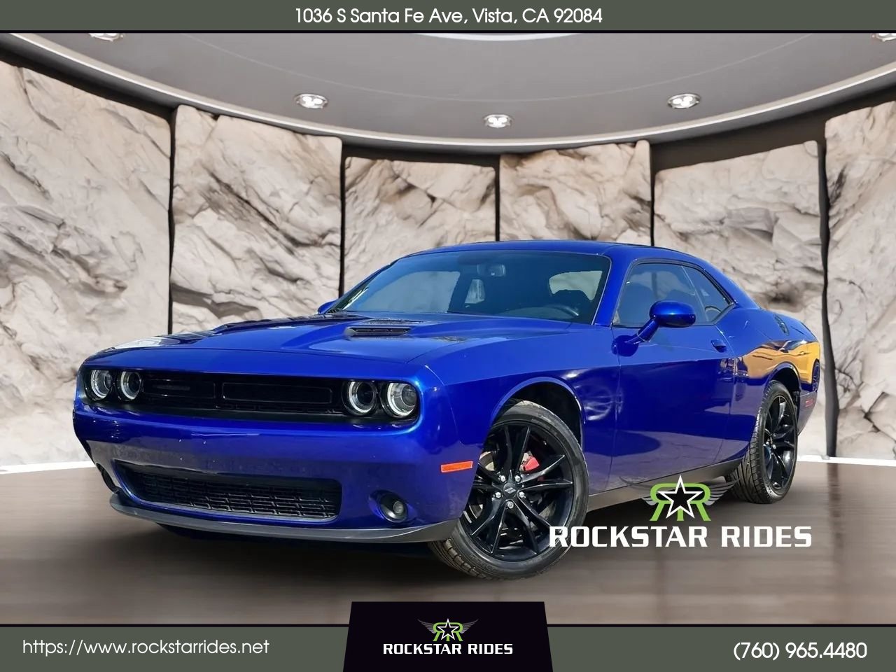 Used 2018 Dodge Challenger SXT w/ Blacktop Package RWD image 1