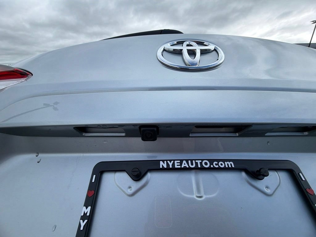 Used 2024 Toyota Corolla Cross LE w/ Moonroof Package AWD/4WD image 10