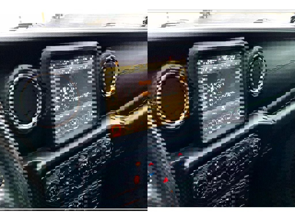 Used 2020 Jeep Gladiator Overland w/ Popular Equipment Package image 7