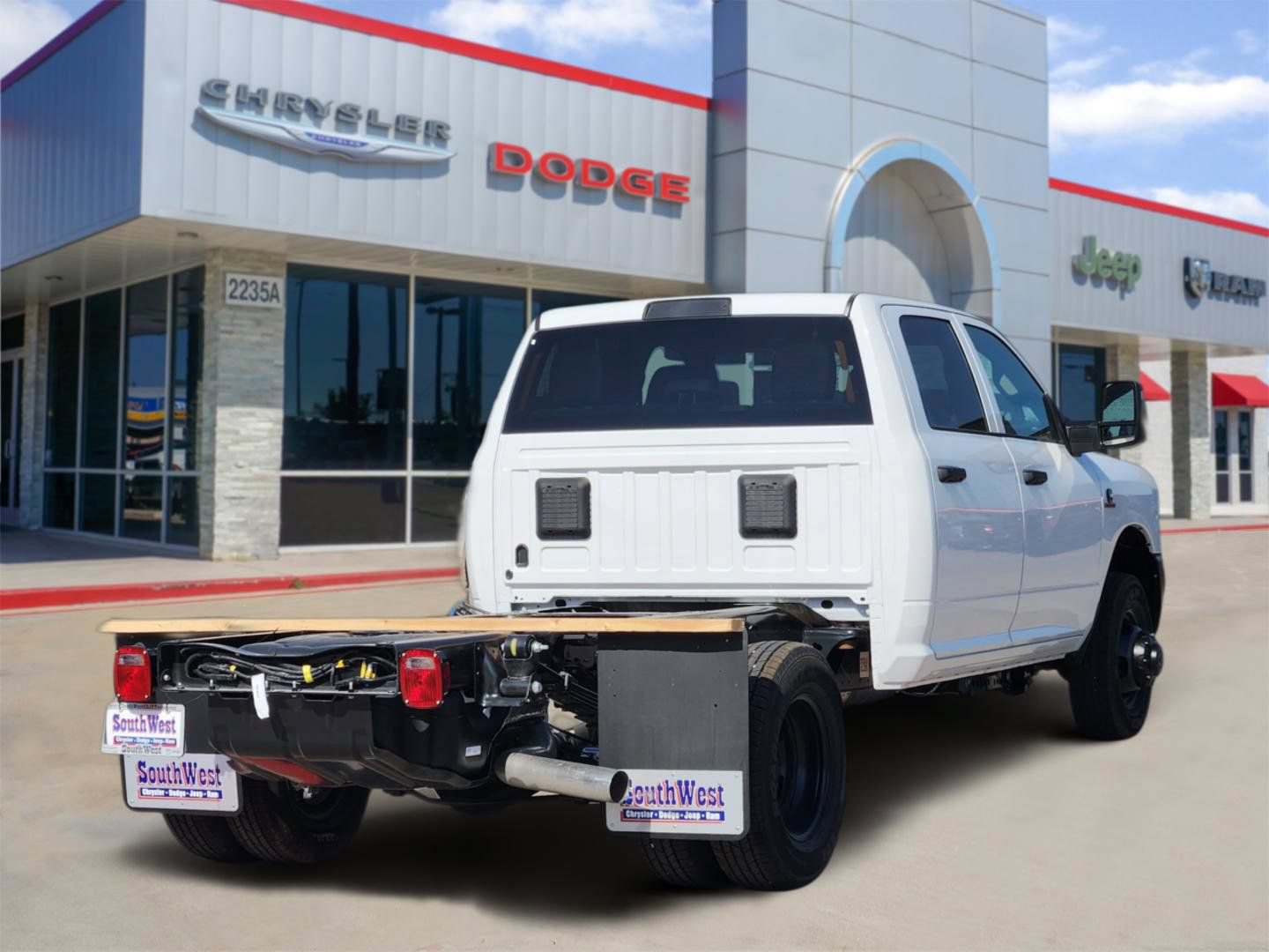 New 2026 RAM 3500 Tradesman AWD/4WD image 5