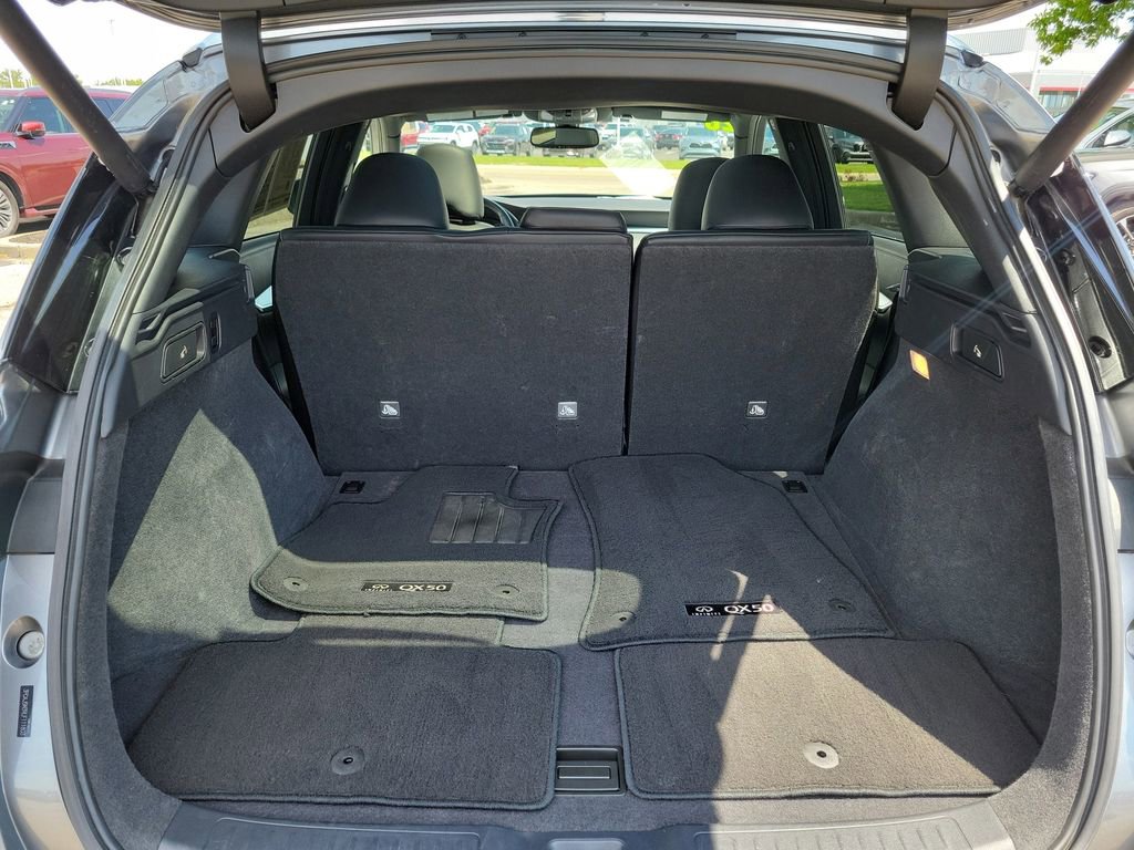 Used 2020 INFINITI QX50 Essential w/ Edition 30 Package AWD/4WD image 32