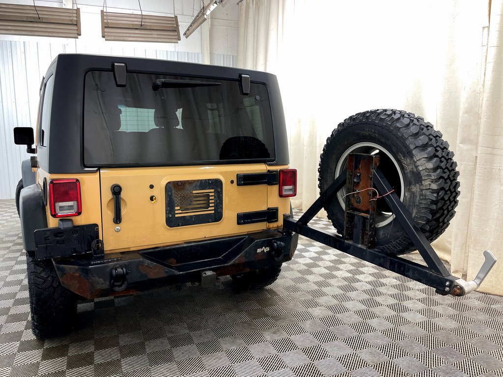 Used 2014 Jeep Wrangler Unlimited Rubicon image 41