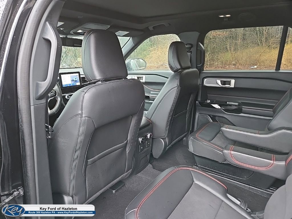 Used 2024 Ford Explorer ST-Line w/ Class IV Trailer Tow Package image 57