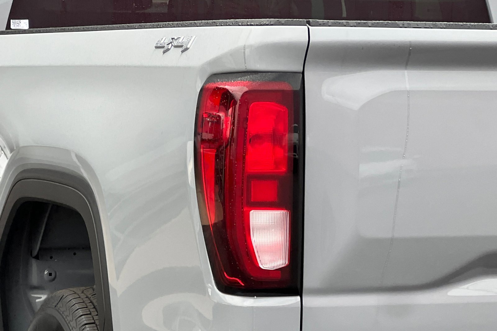 Used 2025 GMC Sierra 1500 SLE image 38