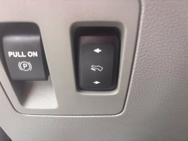 Used 2018 Ford F150 XLT w/ Equipment Group 302A Luxury RWD image 36