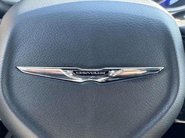 Used 2024 Chrysler Pacifica Limited image 31