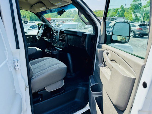 Used 2020 Chevrolet Express 2500 w/ Driver Convenience Package image 7