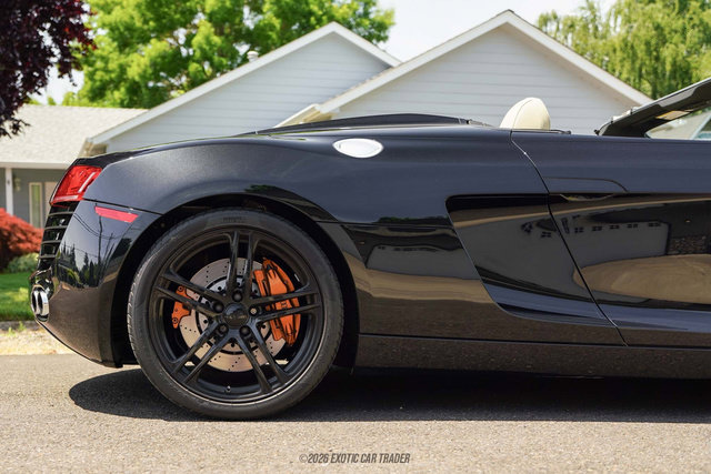 Used 2011 Audi R8 V8 AWD/4WD image 10