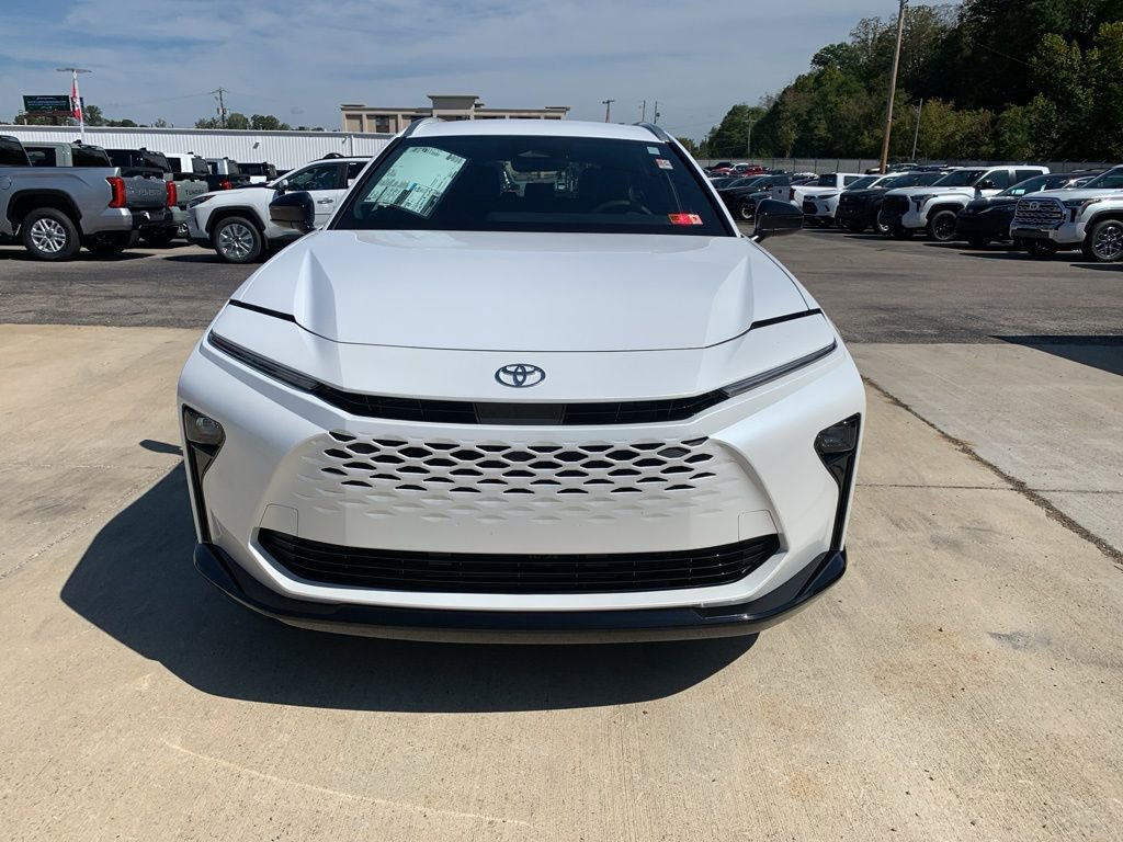 New 2025 Toyota Crown Signia image 8