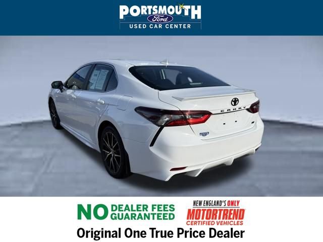Used 2024 Toyota Camry SE w/ Cold Weather Package image 22
