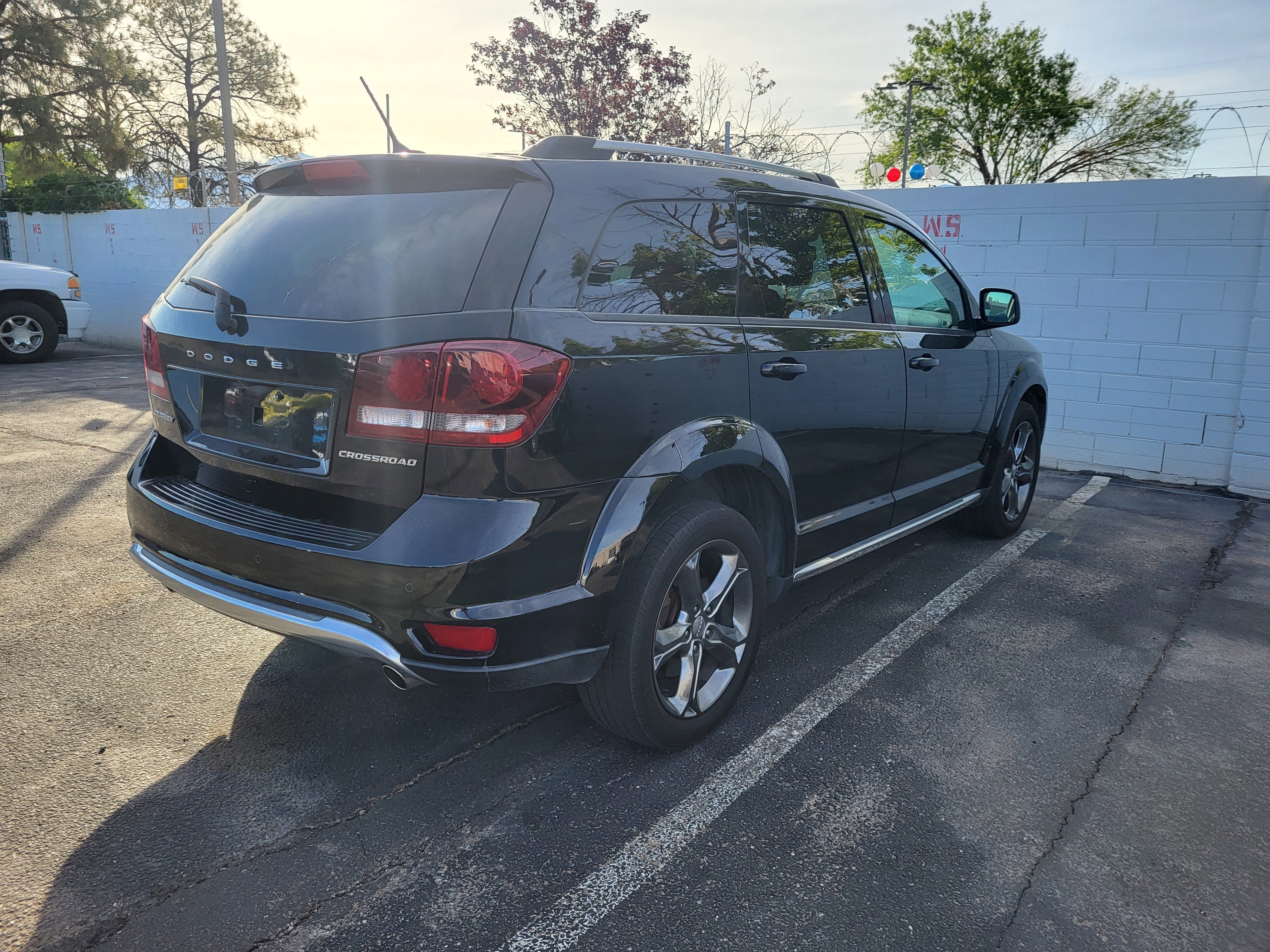 Used 2015 Dodge Journey Crossroad w/ Flexible Seating Group FWD image 18