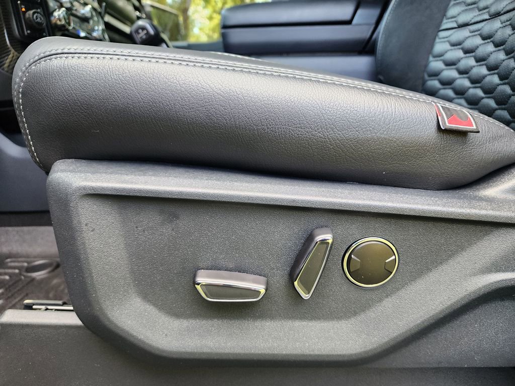 New 2025 Ford F150 Lariat w/ Equipment Group 502A High image 41