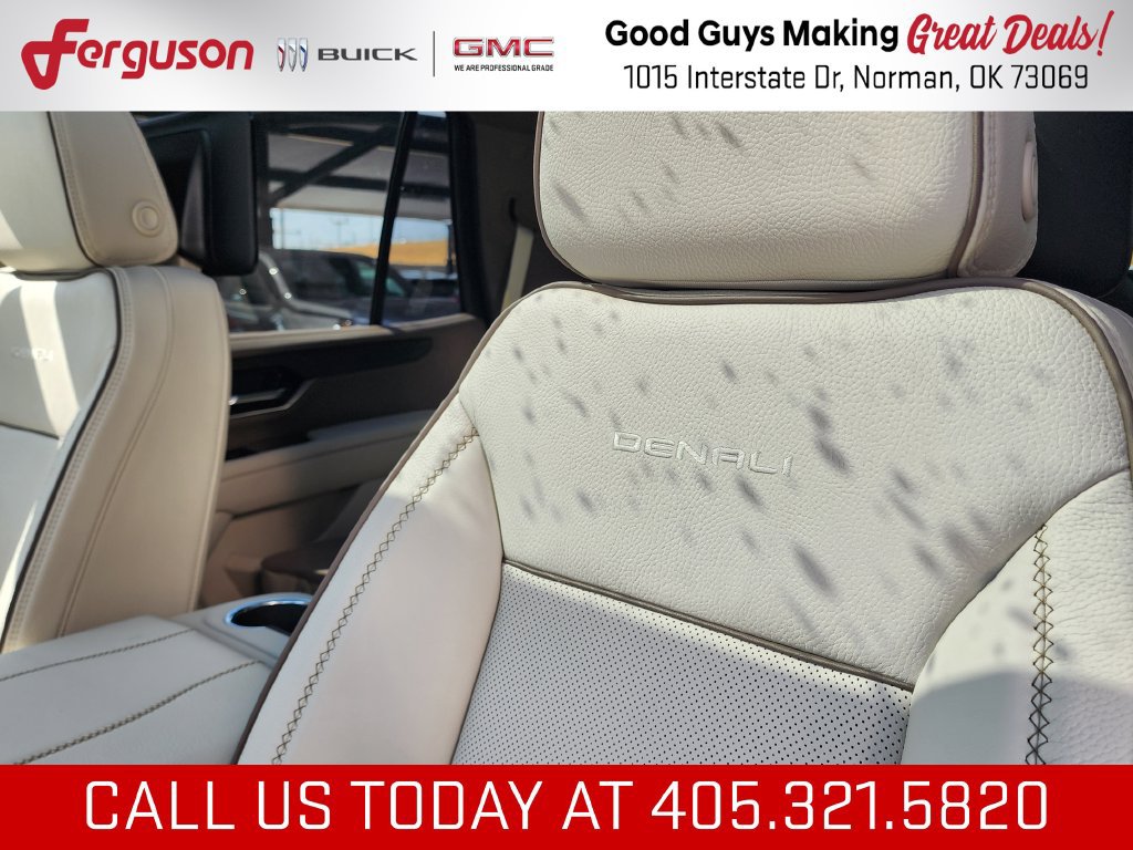 New 2026 GMC Yukon Denali w/ Denali Reserve Package AWD/4WD image 17