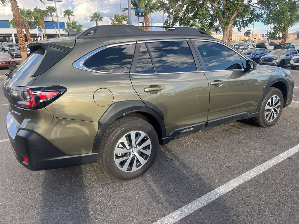 Certified 2024 Subaru Outback Premium AWD/4WD image 33